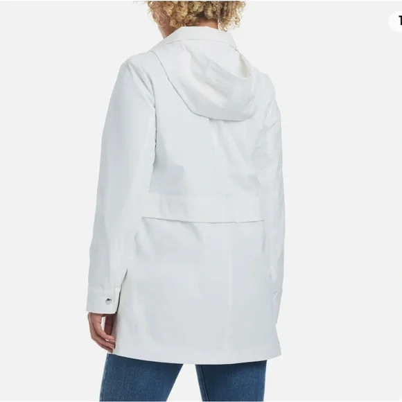 NWT Vince Camuto Ladies' Rain Jacket - Picture 3 of 12